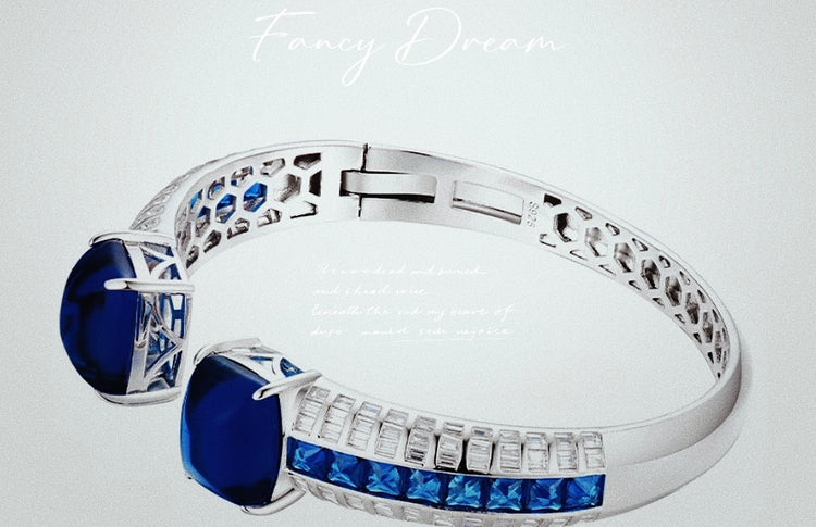 Royalblue Queen