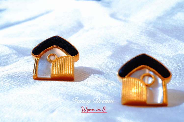 Swiss wooden Chalets