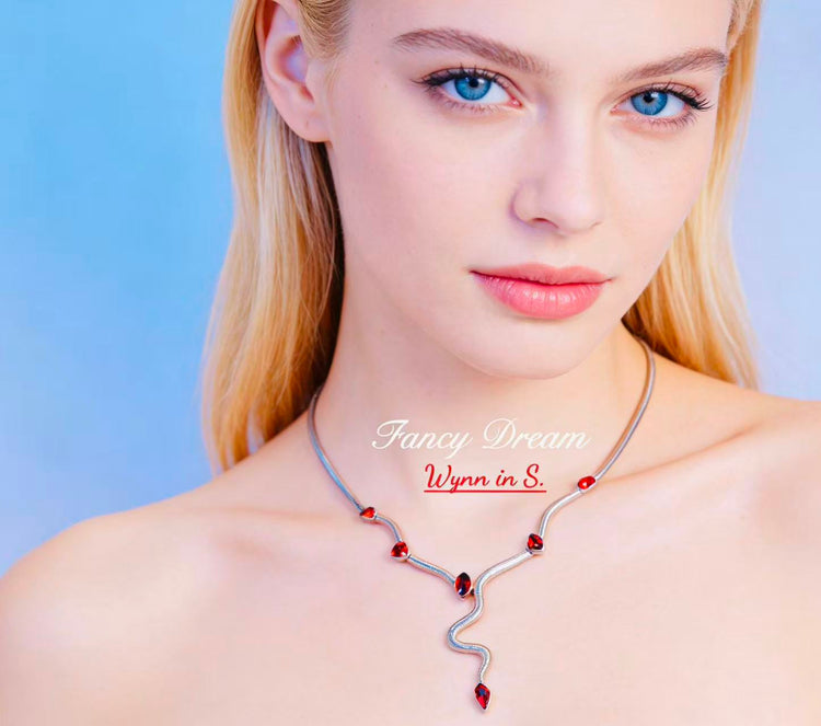 Serpent's graceful Dance